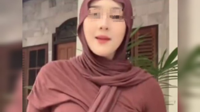 Tangkapan layar selebgram Malaysia. [TikTok]